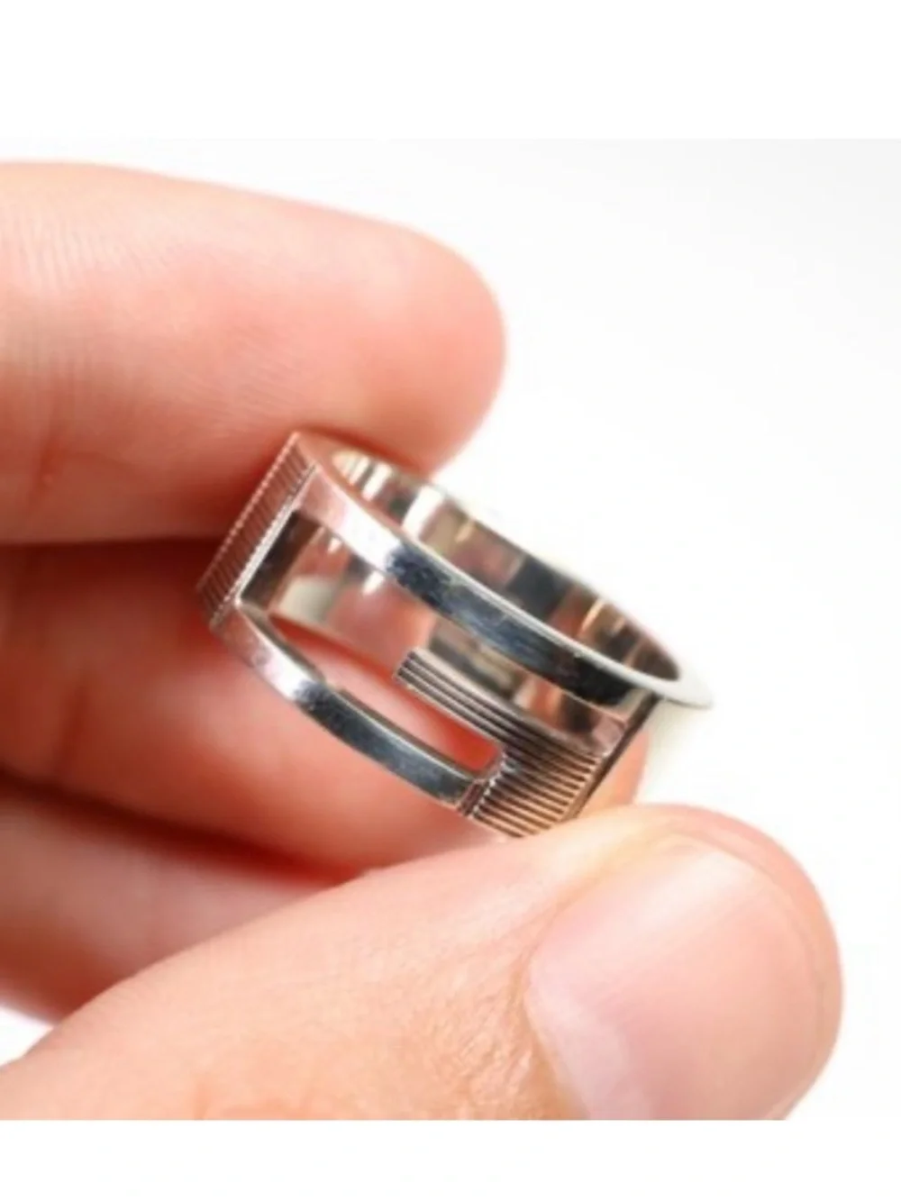 Gucci Silver Interlocking G-Style Band Ring